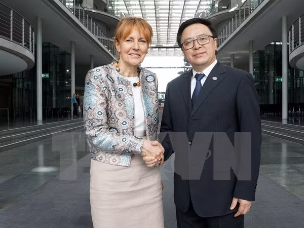 越南共产党与德国社会民主党第六次对话会在柏林举行 ảnh 1