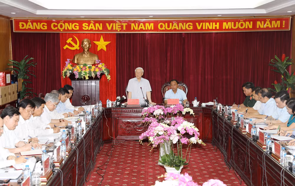 阮富仲总书记前往北件省调研 ảnh 1