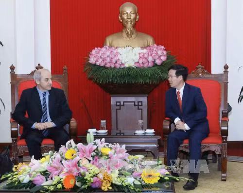意大利共产党代表团访问越南 ảnh 1