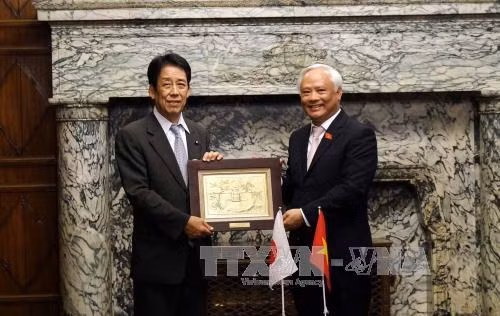 国会副主席汪周刘会见日本国会众议院议长和参议院副议长举行会谈 ảnh 3