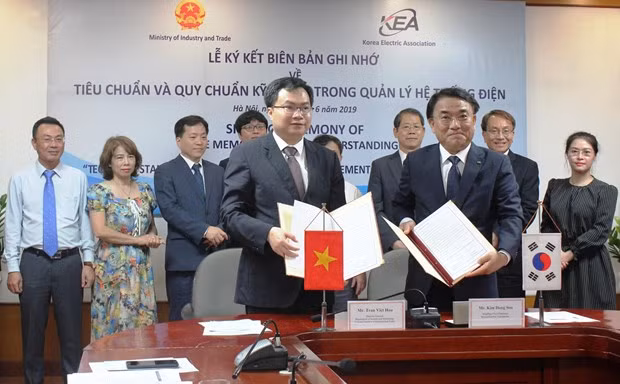 越南与韩国签署电力系统管理备忘录 ảnh 1