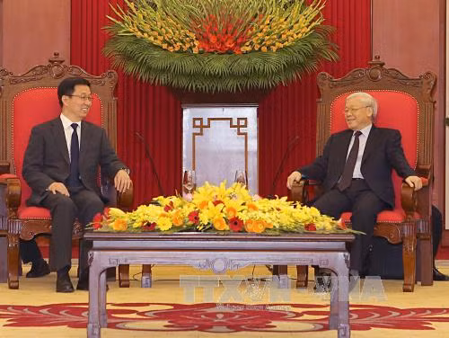 越共中央总书记阮富仲会见中国共产党代表团 ảnh 2 越共中央总书记阮富仲会见中国共产党代表团 ảnh 2