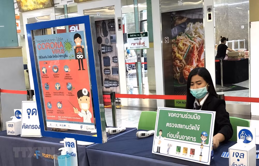 新冠肺炎疫情：越南驻泰大使馆建议旅泰越南公民主动做好疫情防控措施 ảnh 1