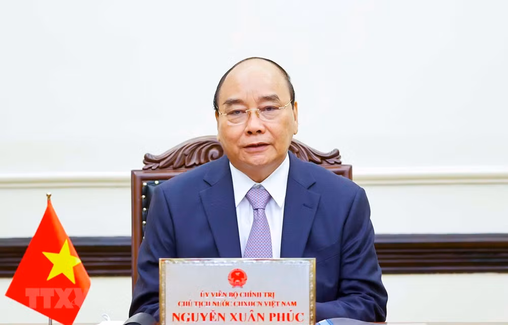 越南领导人致电祝贺安哥拉共和国国庆46周年 ảnh 1