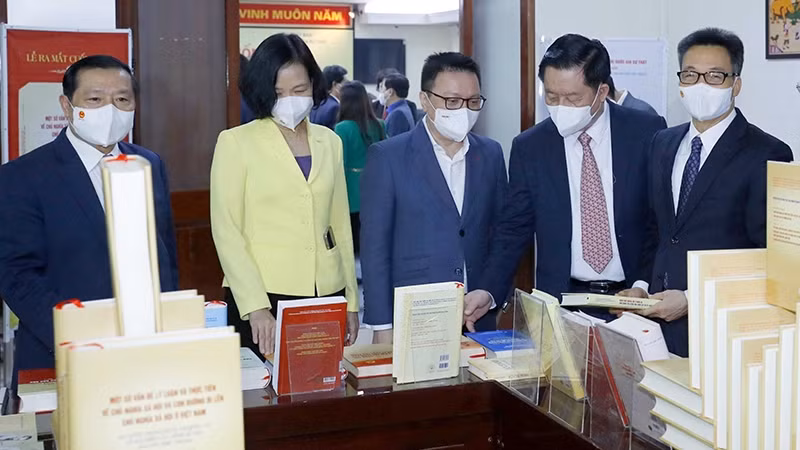 传递对社会主义的灵感和信任 ảnh 1