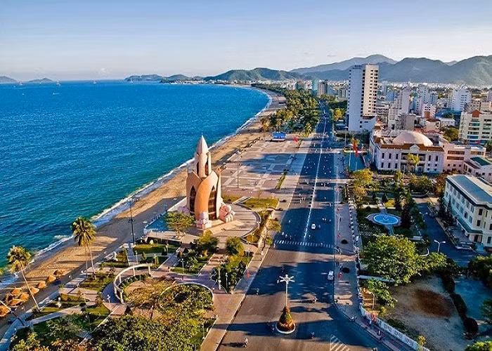 庆和省逐步恢复旅游业 ảnh 1