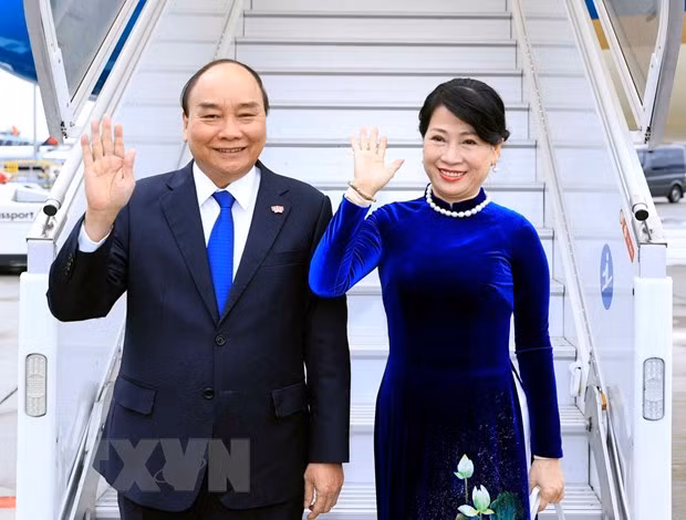 越南国家主席阮春福启程访问俄罗斯 ảnh 1 越南国家主席阮春福启程访问俄罗斯 ảnh 1