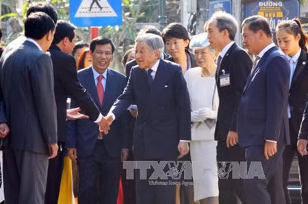 日本天皇与皇后对顺化市民的隆重和诚挚接待表示感激 ảnh 1