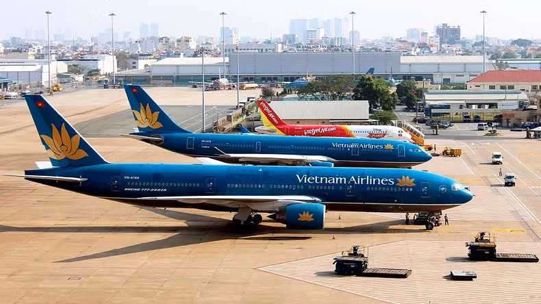 越南各家航空公司获许后方可出售自4月16日起机票 ảnh 1