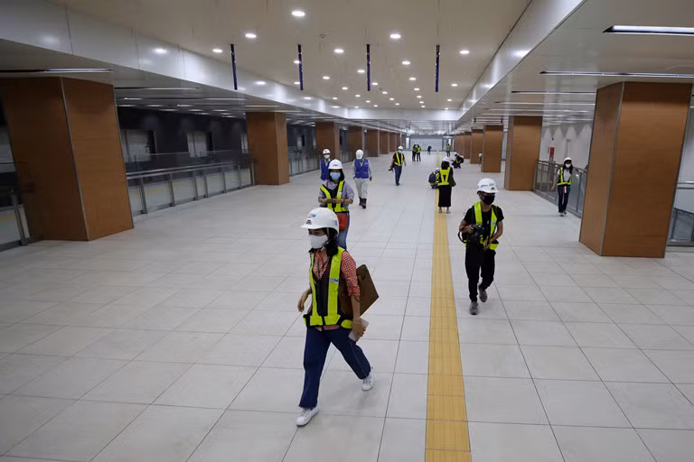 胡志明市将尽快运输日本列车到越南 ảnh 2