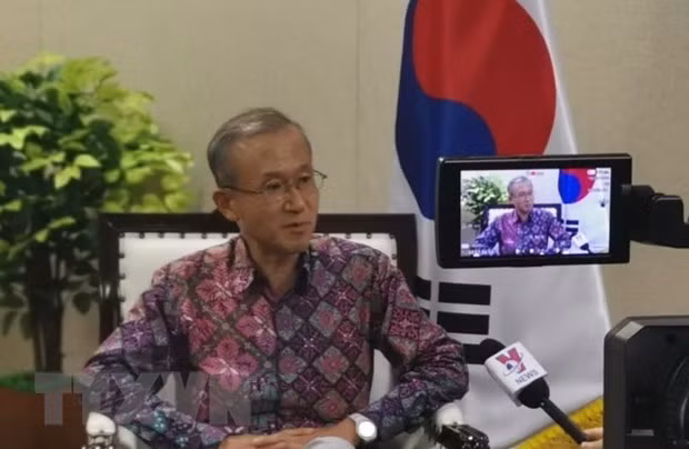 团结协作精神是东盟与中韩日抗击新冠肺炎疫情领导人特别会议的最大成功 ảnh 1