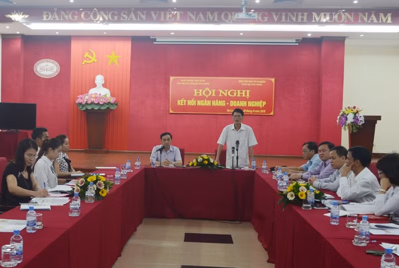 银行与商界对接会首次在广宁省举行 ảnh 1