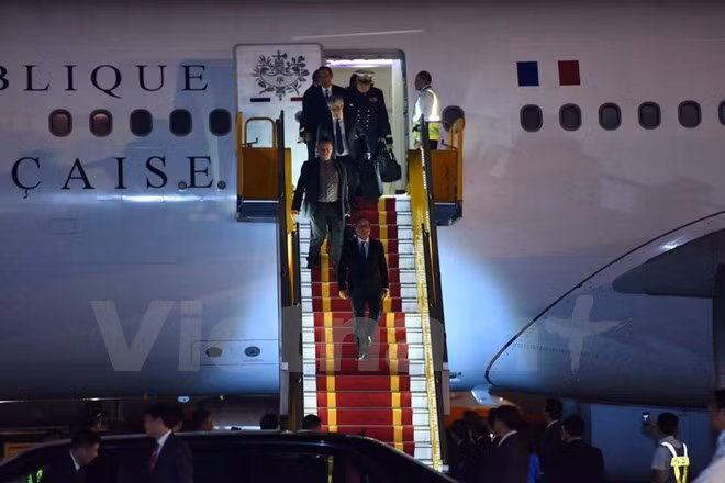 法国总统弗朗索瓦•奥朗德开始对越南进行国事访问 ảnh 1 法国总统弗朗索瓦•奥朗德开始对越南进行国事访问 ảnh 1