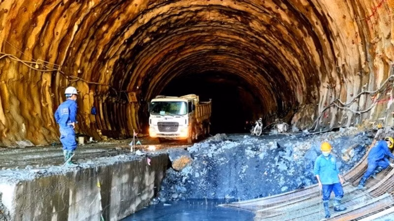 越南广宁省投入逾17万亿越盾构建互联互通的交通体系 ảnh 1
