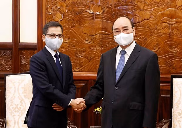 国家主席阮春福会见印度驻越大使普拉奈·维尔马 ảnh 1 国家主席阮春福会见印度驻越大使普拉奈·维尔马 ảnh 1