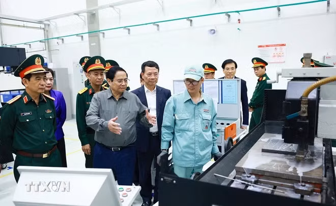 越南总理范明政：越南军队工业电信集团要在高科技防务工业中争当“三个先锋” ảnh 2