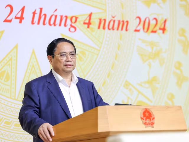 越南政府总理范明政主持召开国家数字化转型委员会第八次会议 ảnh 1