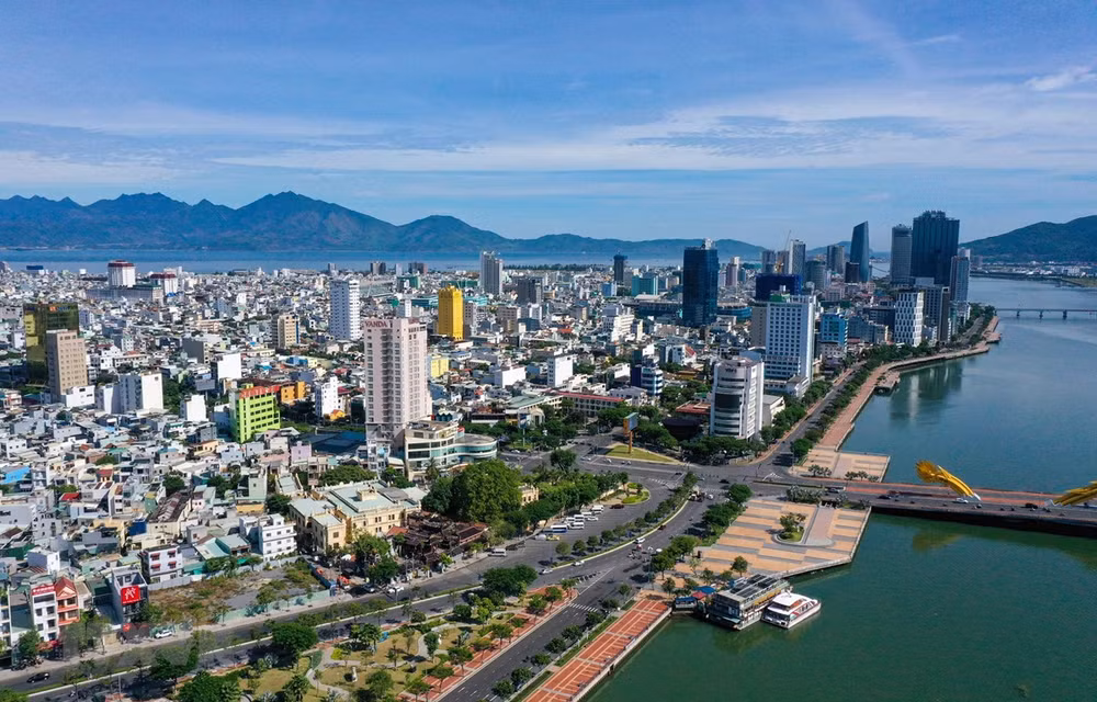 欧盟国家驻越南大使代表团了解岘港市的投资环境 ảnh 1 欧盟国家驻越南大使代表团了解岘港市的投资环境 ảnh 1