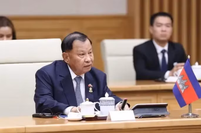 越南国会主席王廷惠致信祝贺赛冲亲王被任命为柬埔寨国王最高顾问 ảnh 1