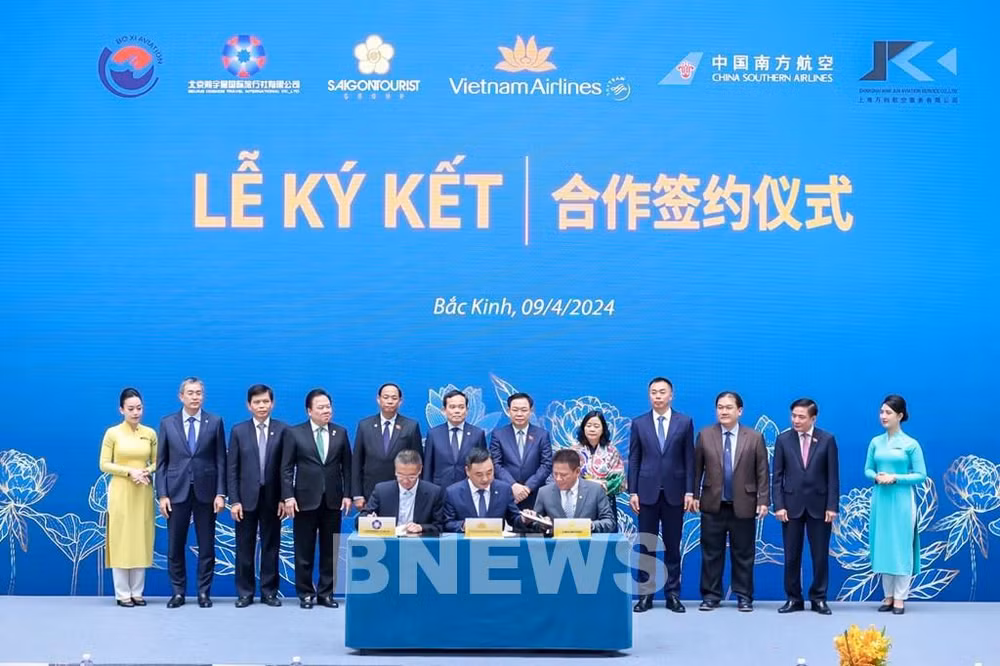 越航与中国伙伴签署总额近5亿美元的合作协议 ảnh 1