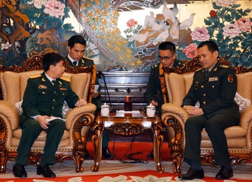 越中青年军官合作取得丰硕成果 ảnh 1