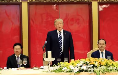 越南国家主持陈大光主持国宴 欢迎美国总统特朗普访问越南 ảnh 2