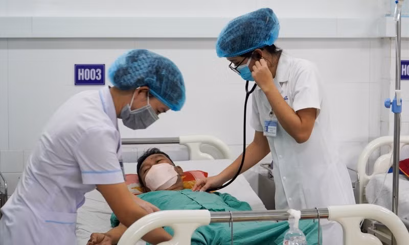  门诊就医管理局局长梁:：假期间不得拒绝和推诿急诊患者 ảnh 1