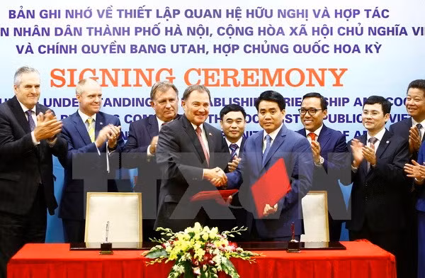 加强河内市与美国犹他州的合作对接 ảnh 1