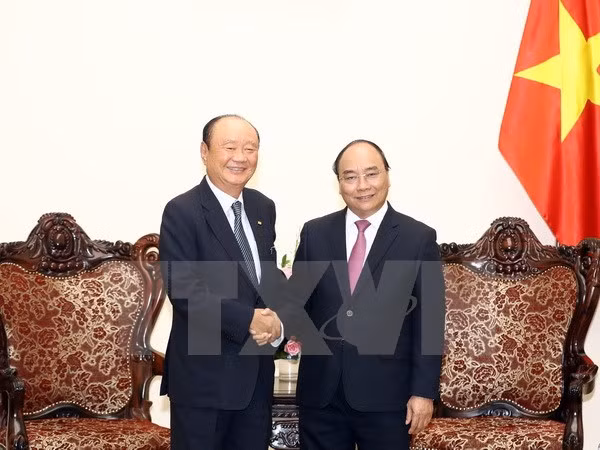 越南政府总理阮春福会见韩国Chamvit 集团领导 ảnh 1