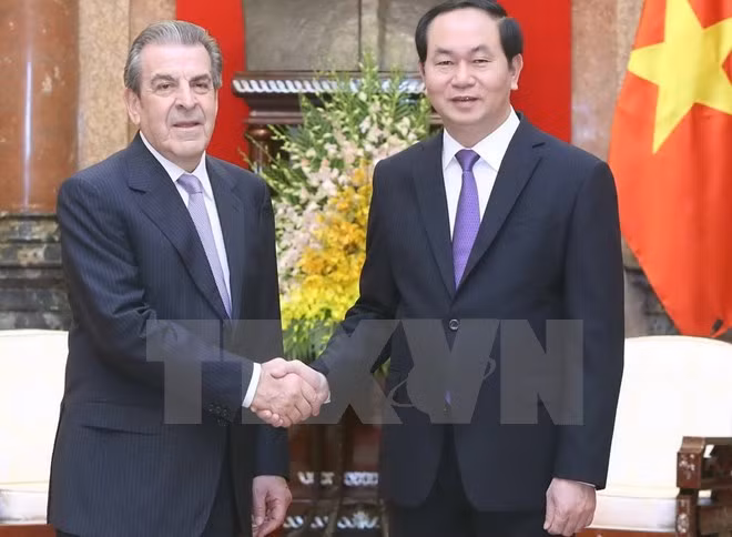 越南国家主席陈大光会见智利前总统爱德华多 ảnh 1 越南国家主席陈大光会见智利前总统爱德华多 ảnh 1