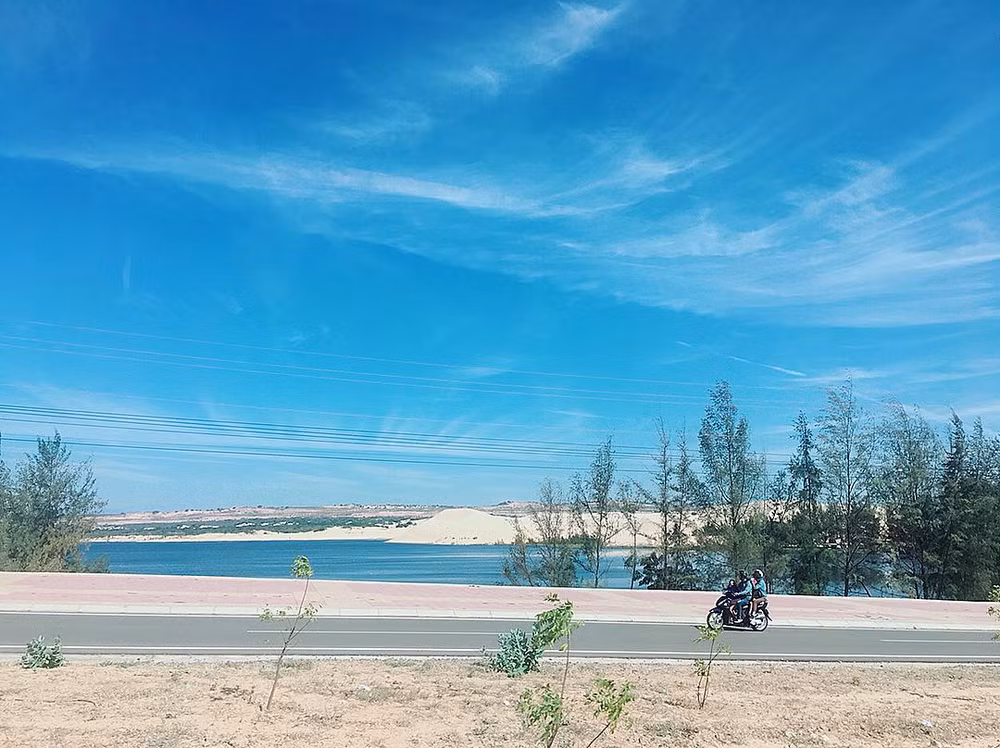 平顺省加大防疫宣传力度 努力营造安全的旅游环境 ảnh 1