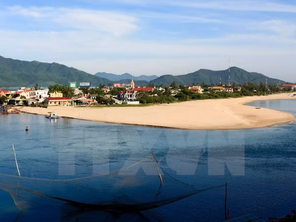承天顺化省海洋旅游产业呈现良好发展趋势 ảnh 1 承天顺化省海洋旅游产业呈现良好发展趋势 ảnh 1