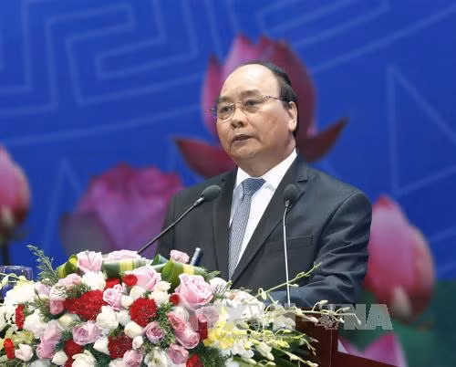 “与企业同行”的2017年越南政府总理与企业会议在河内召开 ảnh 1