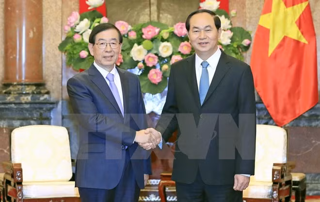 越南国家主席陈大光会见韩国总统特使 ảnh 1 越南国家主席陈大光会见韩国总统特使 ảnh 1