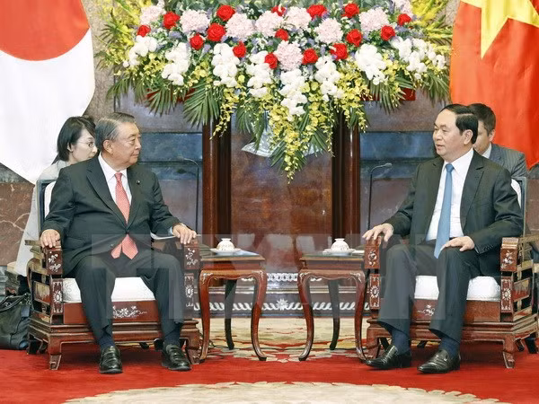 越南国家主席陈大光会见日本国会众议院议长大岛理森 ảnh 1 越南国家主席陈大光会见日本国会众议院议长大岛理森 ảnh 1