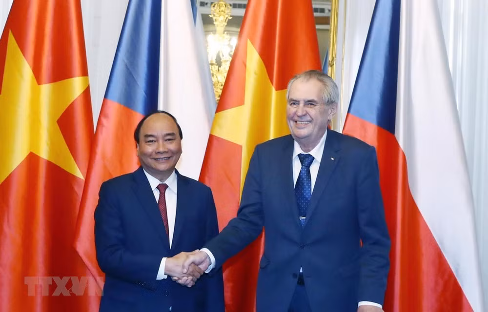 越南政府总理阮春福访捷之行为两国合作开辟新篇章 ảnh 1 越南政府总理阮春福访捷之行为两国合作开辟新篇章 ảnh 1