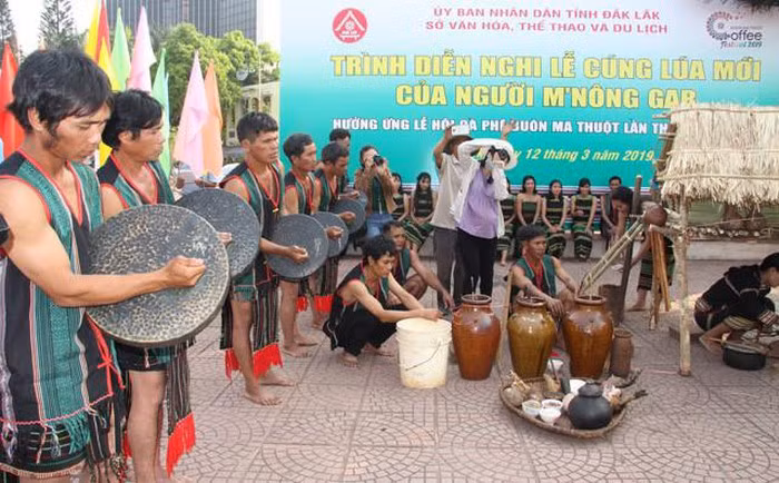 越南莫侬格人独特的新炊祭祀仪式 ảnh 1