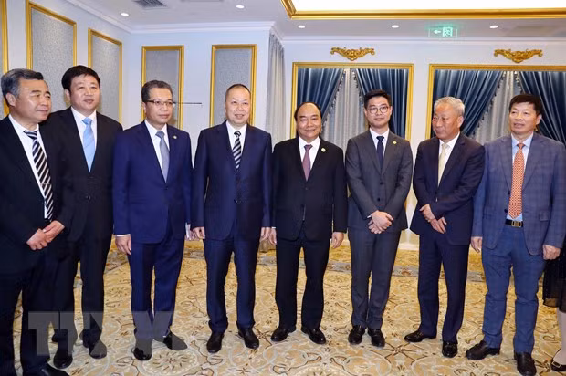越南政府总理阮春福会见中国领先企业代表 ảnh 2 越南政府总理阮春福会见中国领先企业代表 ảnh 2