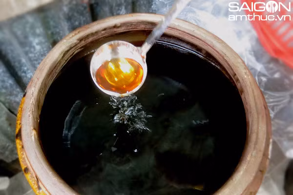 南乌鱼露——越南传统鱼露之精髓 ảnh 3