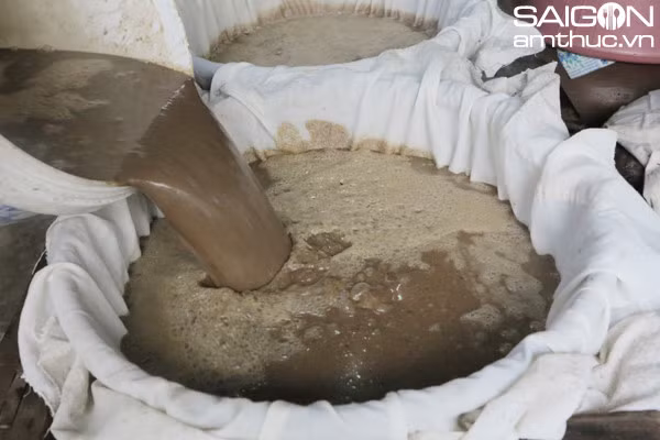 南乌鱼露——越南传统鱼露之精髓 ảnh 2