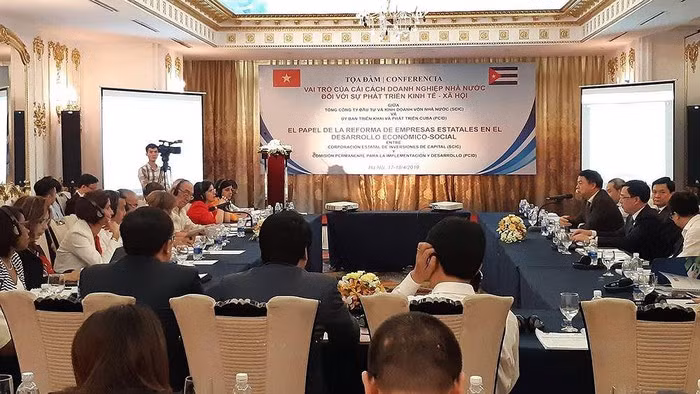 越南与古巴分享国有企业改革经验 ảnh 1
