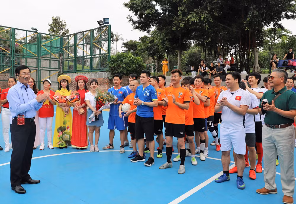 越南驻中国香港总领事馆举行越南南方解放、国家统一44周年纪念活动 ảnh 2