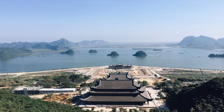 造访三祝寺虔灵旅游区群体 ảnh 2 造访三祝寺虔灵旅游区群体 ảnh 2