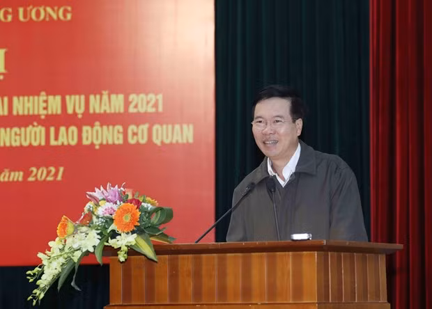 越共中央宣教部部长武文赏:尽早将越共十三大新闻中心投入运行 ảnh 1 越共中央宣教部部长武文赏:尽早将越共十三大新闻中心投入运行 ảnh 1