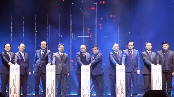 阮春福总理：充分发挥国家革新创新中心的重要作用 ảnh 1