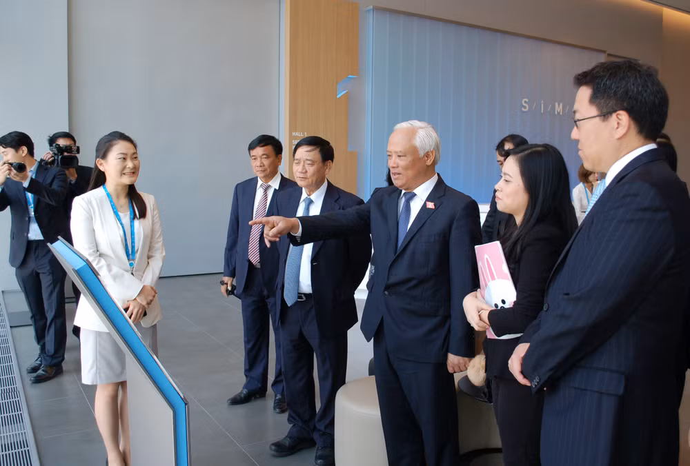 越南国会副主席汪周刘访问韩国 ảnh 3