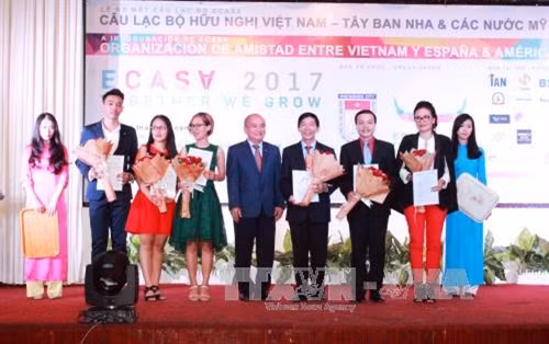 越南—西班牙与拉美各国友好俱乐部揭牌成立 ảnh 1 越南—西班牙与拉美各国友好俱乐部揭牌成立 ảnh 1