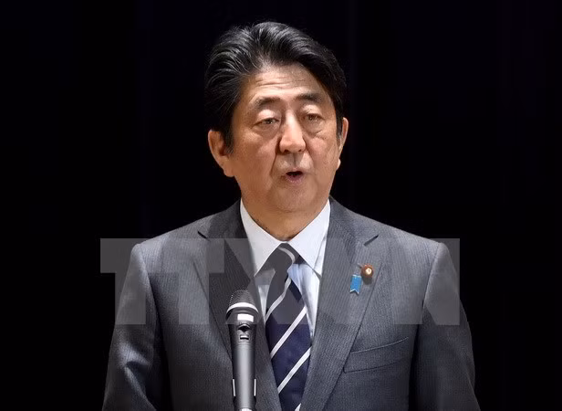 日本承诺加强与东盟关系 维护自由和开放的国际秩序 ảnh 1
