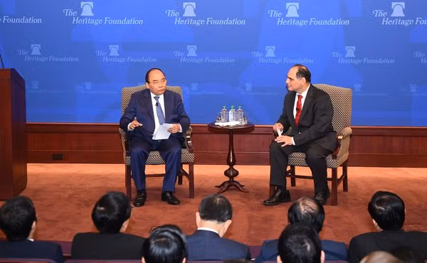 越南政府总理阮春福探访传统基金会 ảnh 1