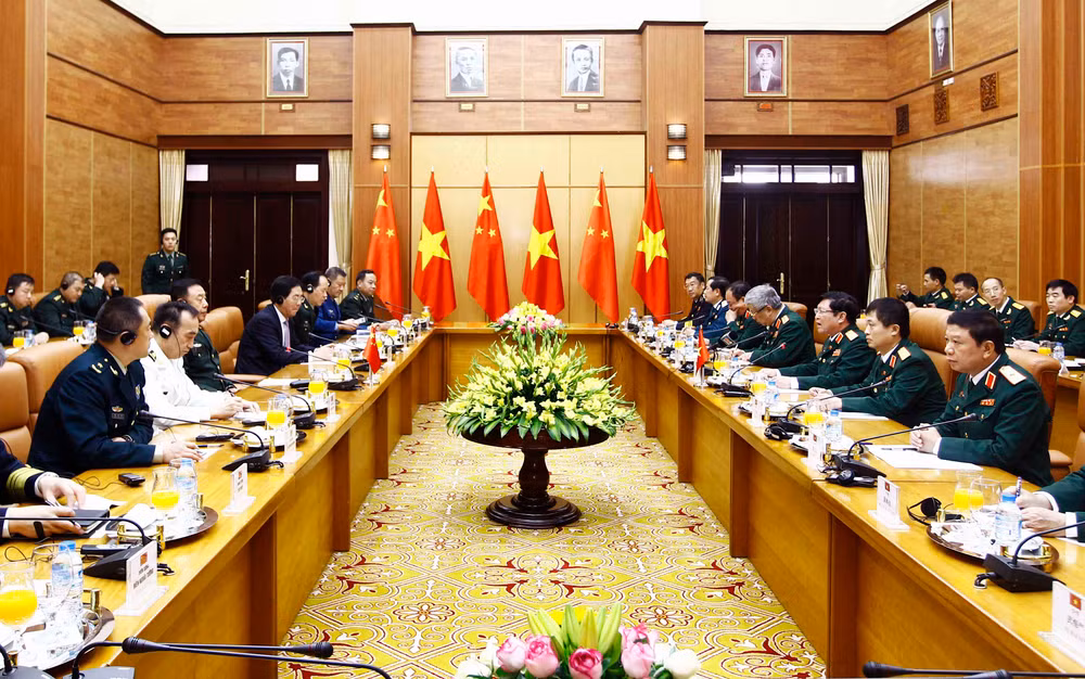越共中央军委副书记吴春历与中共中央军委副主席范长龙举行会谈 ảnh 2 越共中央军委副书记吴春历与中共中央军委副主席范长龙举行会谈 ảnh 2